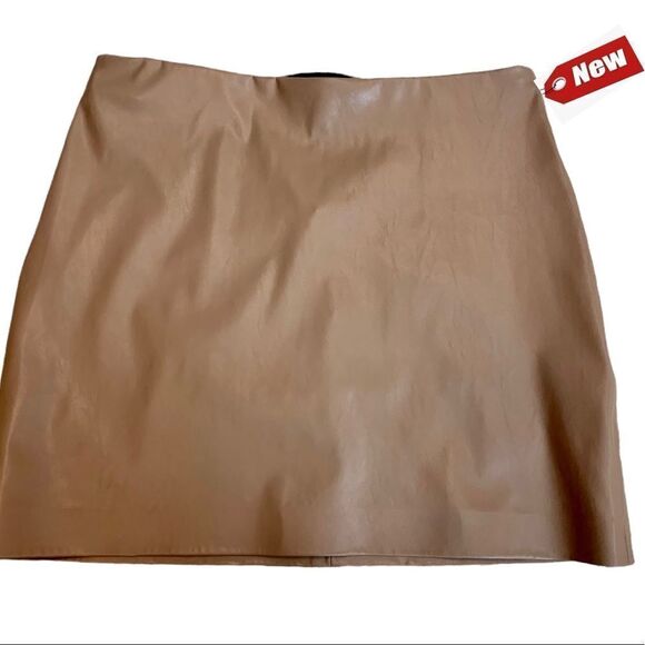 SHINESTAR vegan faux leather mini skirt camel brown Sz L NWT - Picture 8 of 8